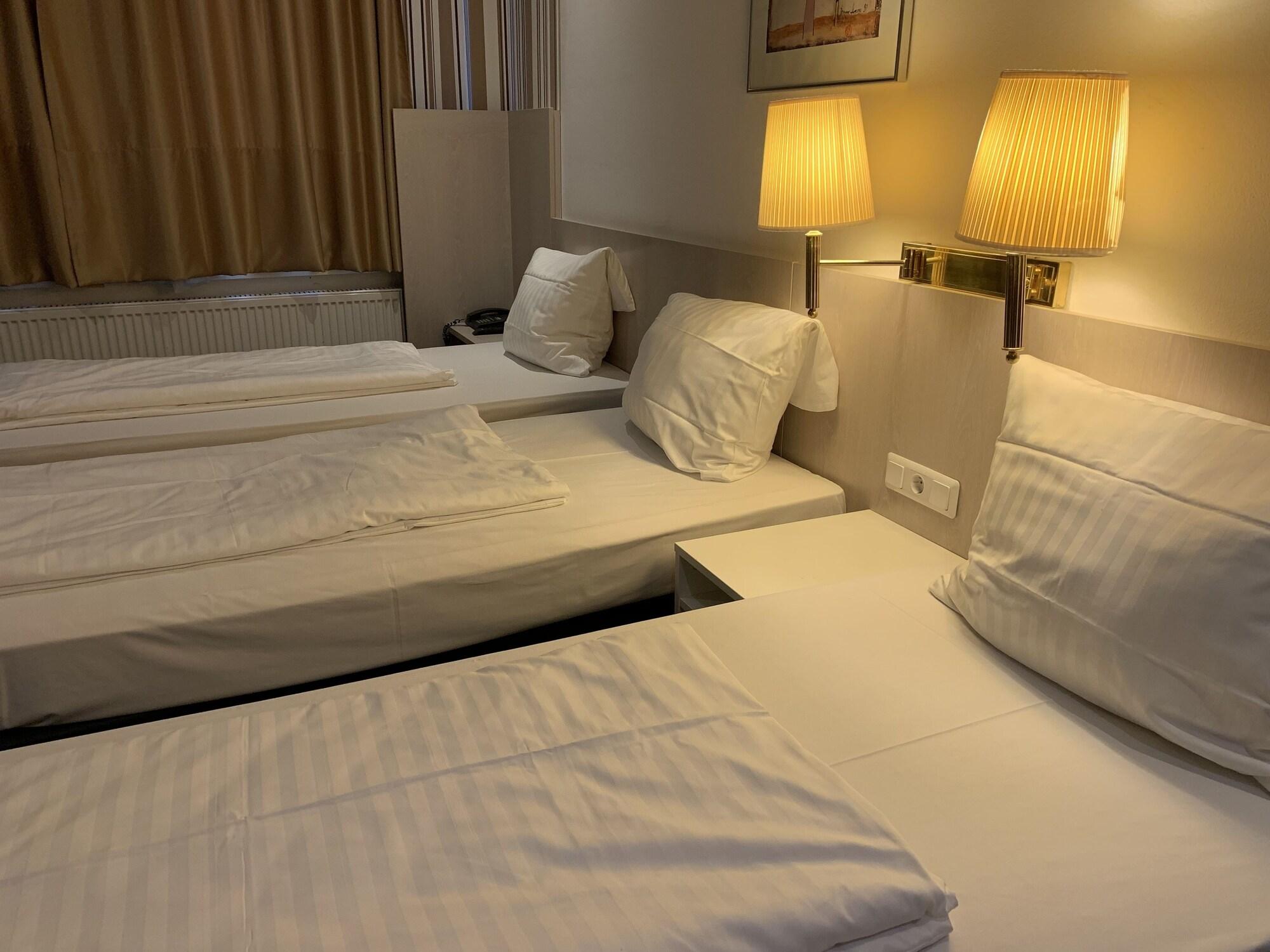 Hotel New Fair Munich Messe Eksteriør bilde